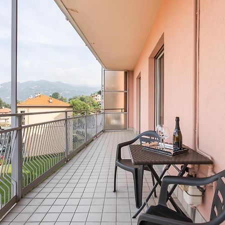 Santa Chiara Apartment By Myhomeinקומו מראה חיצוני תמונה