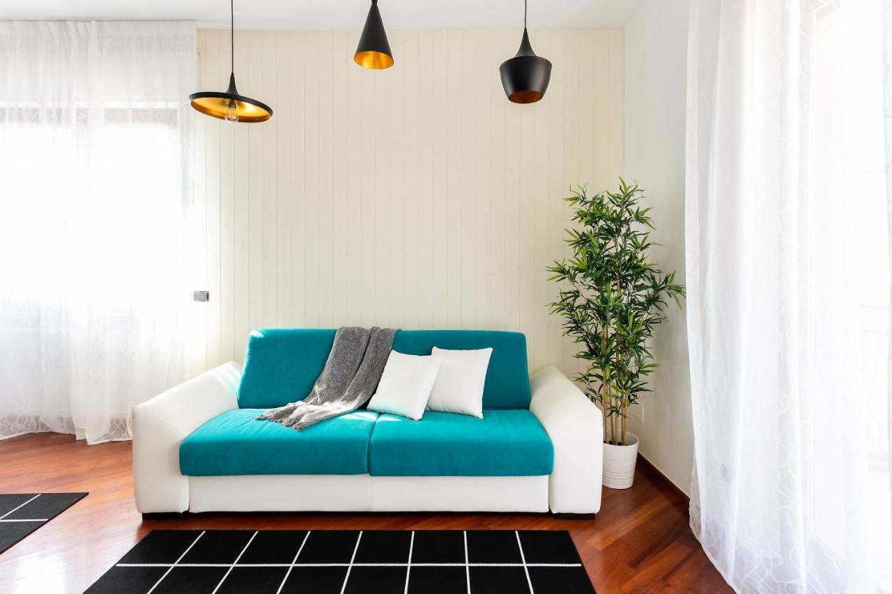 Santa Chiara Apartment By Myhomeinקומו מראה חיצוני תמונה